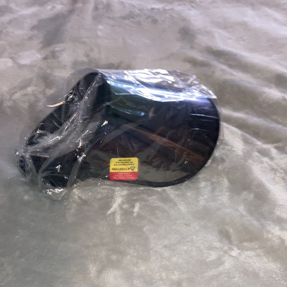 Sun visor - Picture 2 of 3